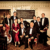 Das Foto zeigt das Salonorchester Cappuccino.