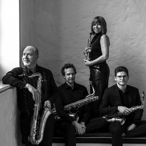 Schwarz Weiß Portrait des Rascher Quartetts